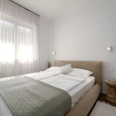 Clarum By Briskva Apartment